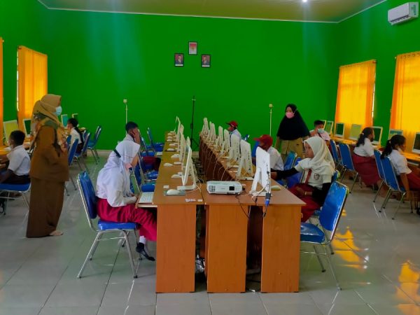 Hari Kedua Simulasi ANBK Tingkat SD/SDLB/MI/Paket A