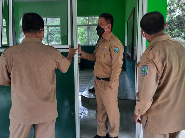 Tim Monitoring Dindikbud Kabupaten Belitung Kunjungi SMPN 2 Sijuk Tim Monitoring Dindikbud Kabupaten Belitung Kunjungi SMPN 2 Sijuk