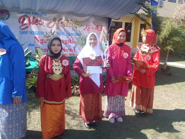 Juara Ketiga Lomba Ngenjungak