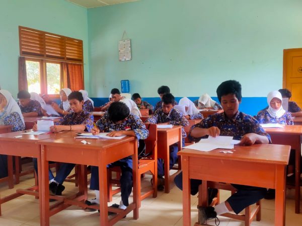 Penilaian Sumatif Akhir Semester (PSAS) Ganjil 2023/2024 di SMPN 2 SIJUK
