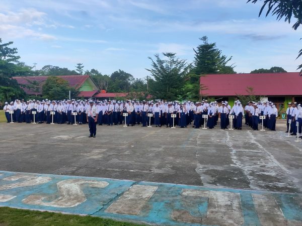 Semangat Baru di SMPN 2 Sijuk "Hari Pertama Masuk Sekolah di Semester Genap 2024"