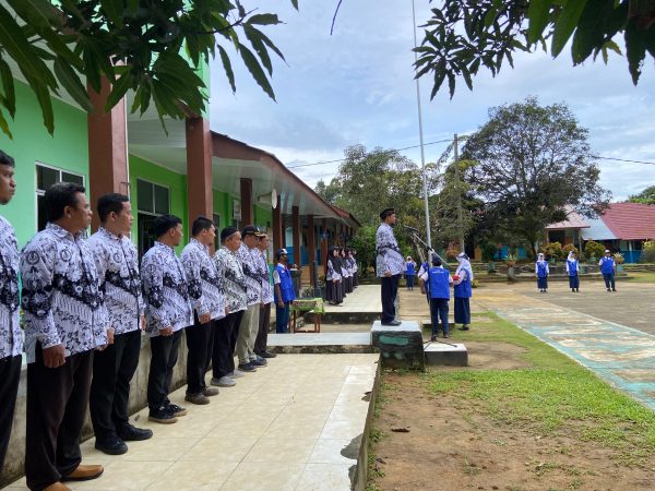 Perayaan Hari Pendidikan Nasional 2 Mei 2024 di SMP Negeri 2 Sijuk