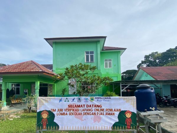 Penilaian Lomba Pangan Jajanan Anak Sekolah (PJAS) Tingkat Nasional 2024 oleh Tim Verifikasi Lapangan Online di SMP Negeri 2 Sijuk Penilaian Lomba Pangan Jajanan Anak Sekolah (PJAS) Tingkat Nasional 2024 oleh Tim Verifikasi Lapangan Online di SMP Negeri 2 Sijuk
