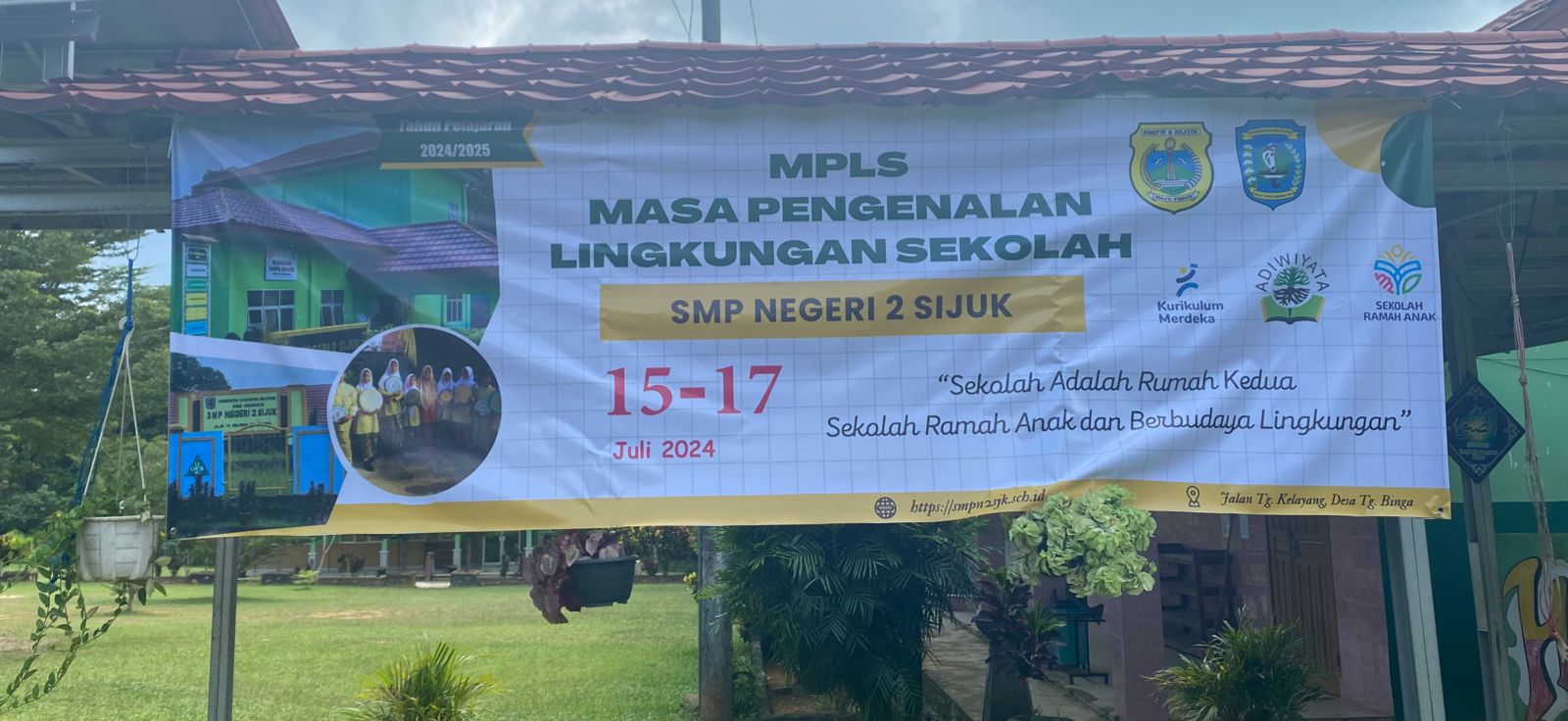 Masa Pengenalan Lingkungan Sekolah (MPLS) di SMP Negeri 2 Sijuk Tahun Ajaran 2024/2025 Masa Pengenalan Lingkungan Sekolah (MPLS) di SMP Negeri 2 Sijuk Tahun Ajaran 2024/2025